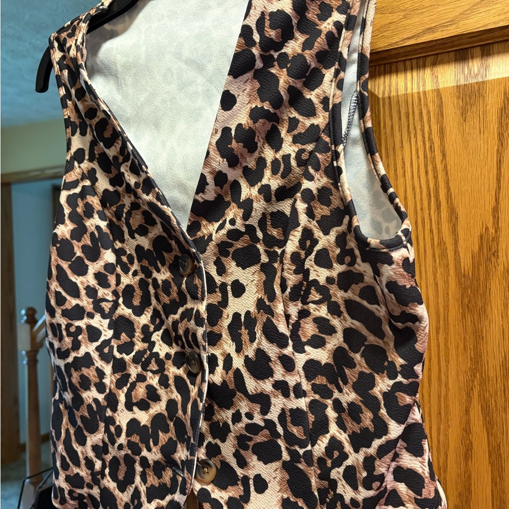 Amazon Leopard Print Women's Vest